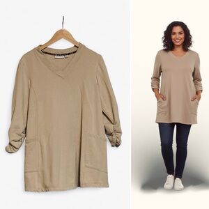 Susan Graver Taupe Pullover Top - Size M. With pockets